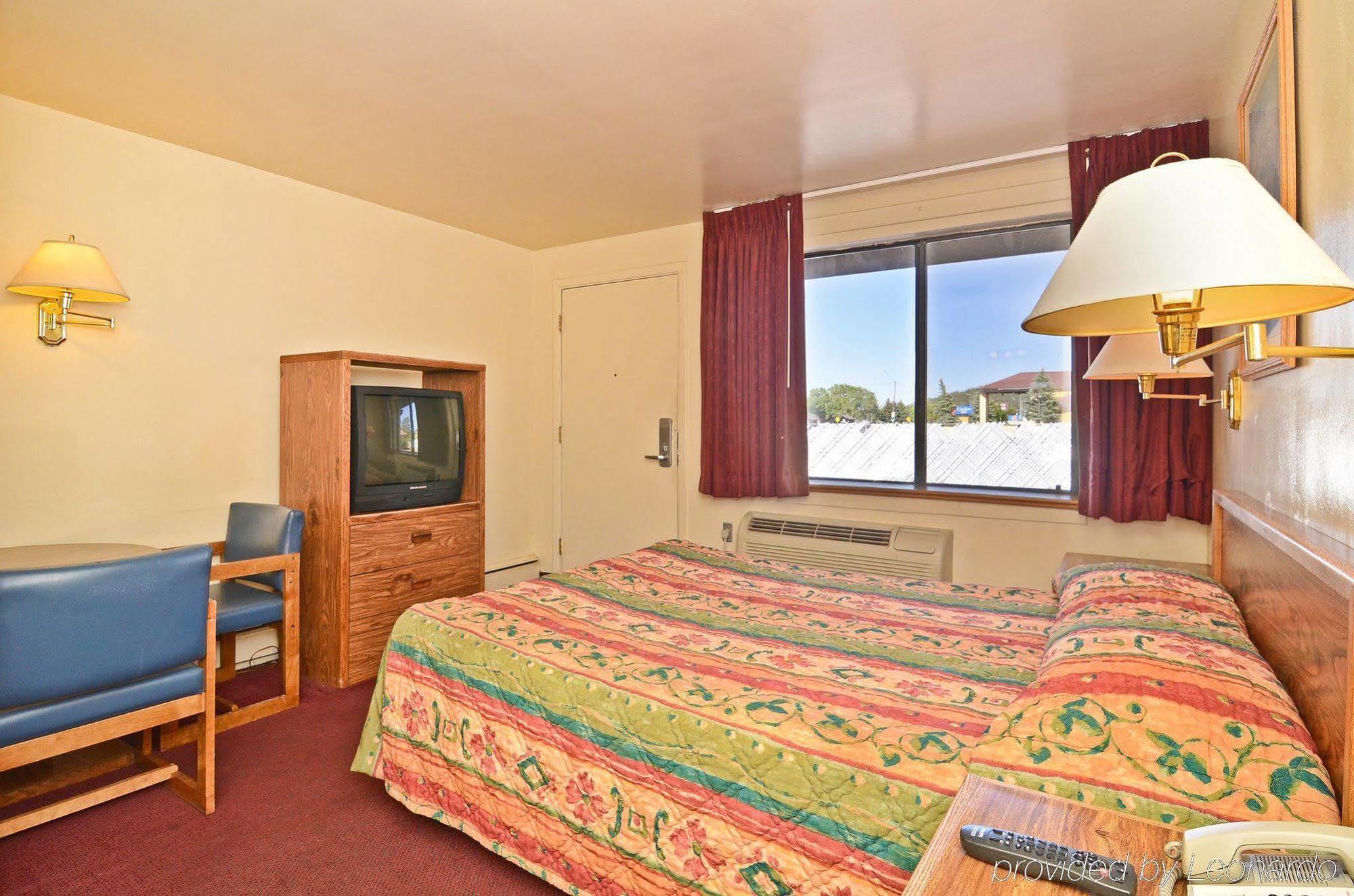 Super 8 By Wyndham Williams West Route 66 - Grand Canyon Area Room photo